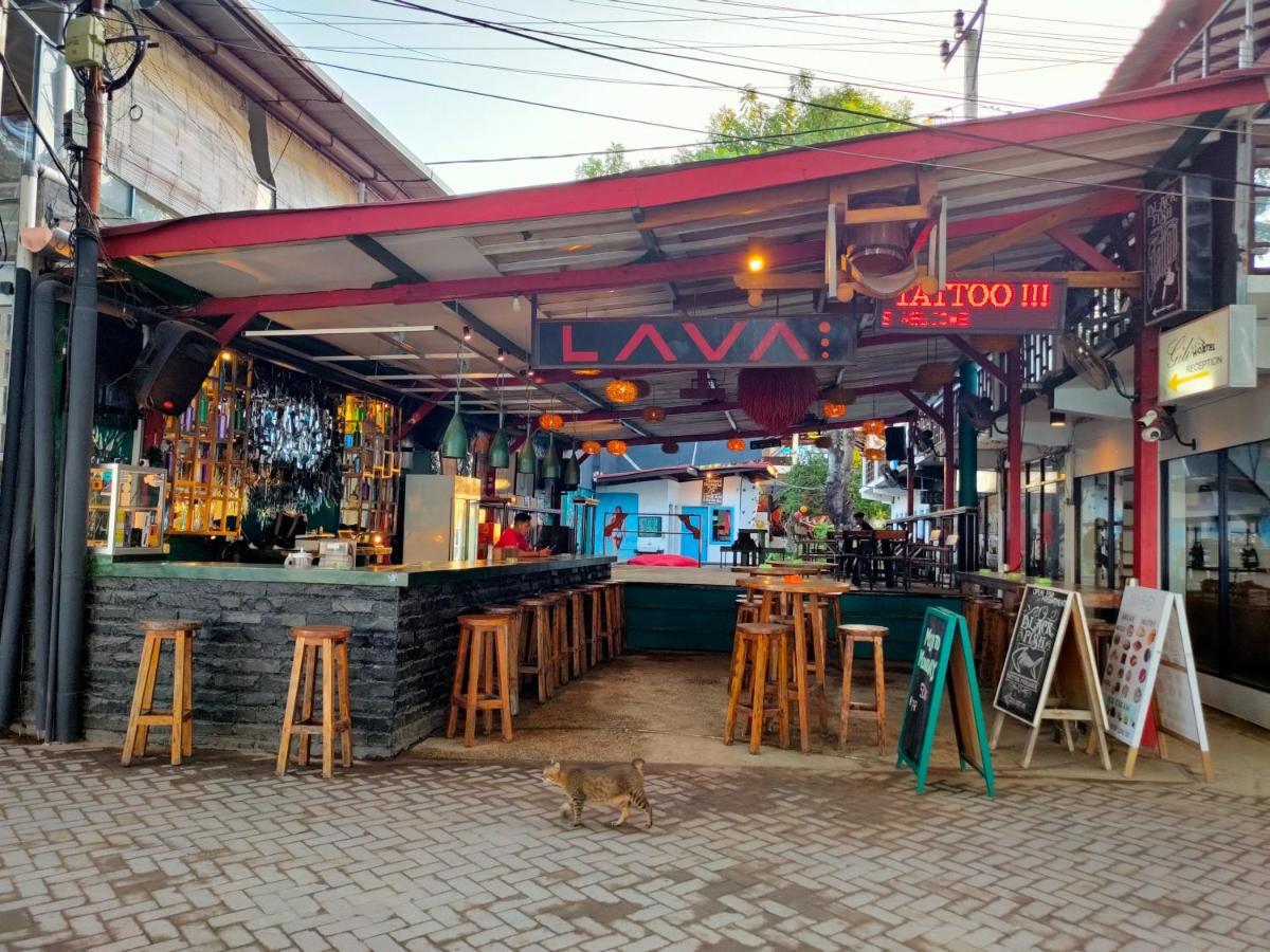 Gili Beach Bum Hostel Gili Trawangan Luaran gambar