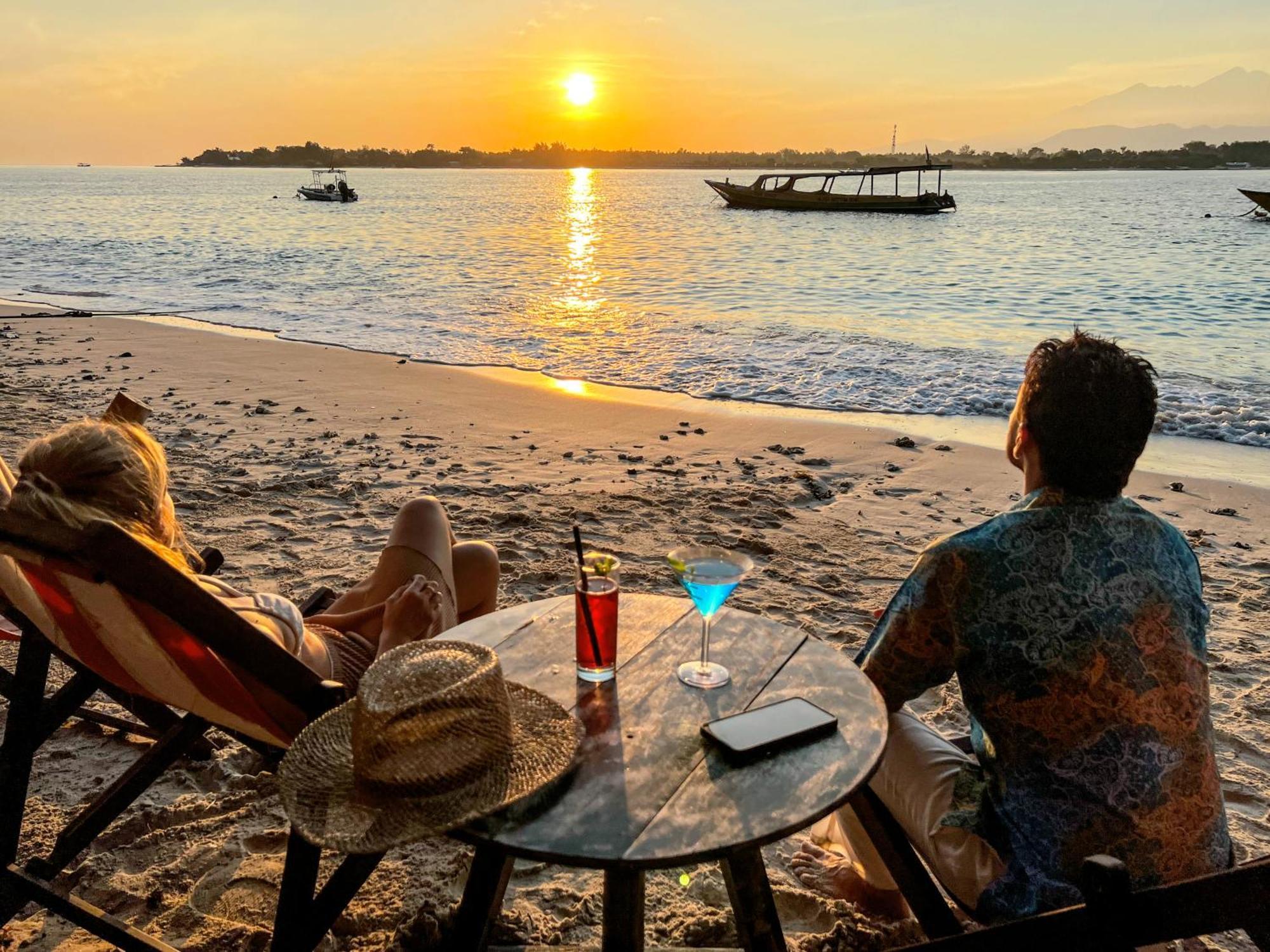 Gili Beach Bum Hostel Gili Trawangan Luaran gambar
