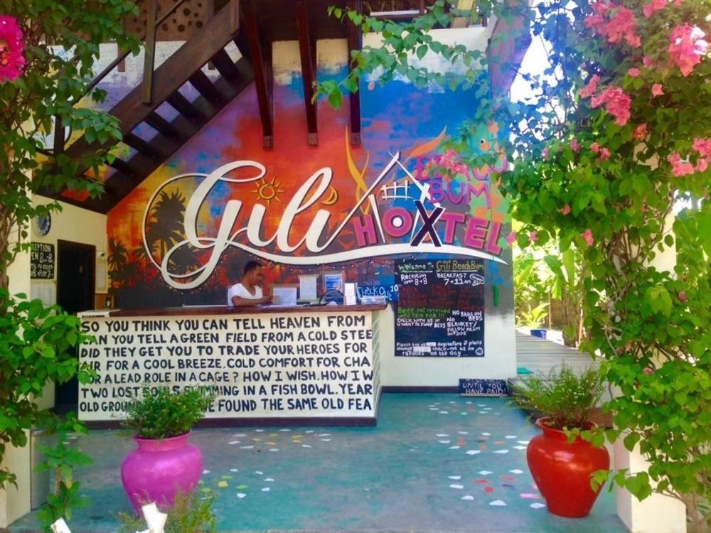 Gili Beach Bum Hostel Gili Trawangan Luaran gambar
